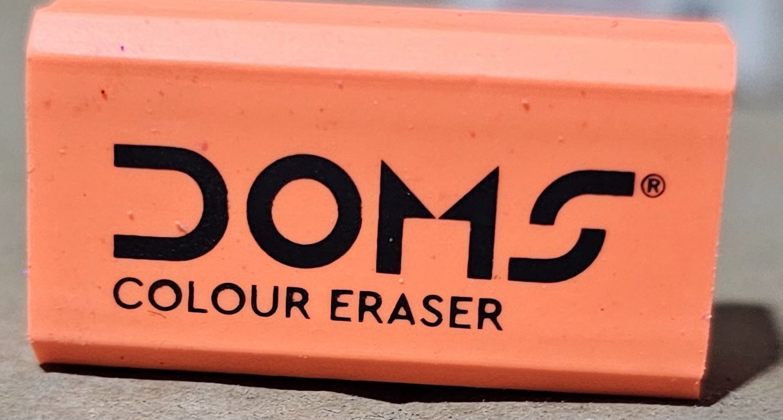 Borracha Doms a cores